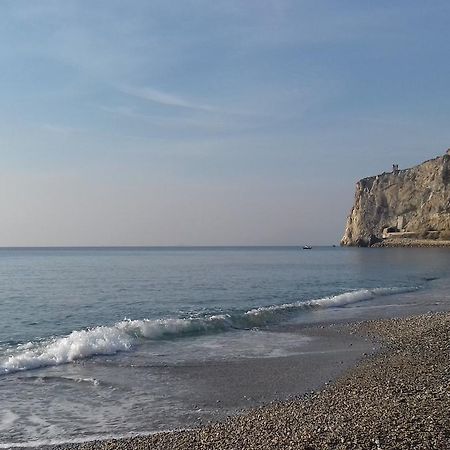 La Rosa Dei Venti Hotel Finale Ligure Bagian luar foto