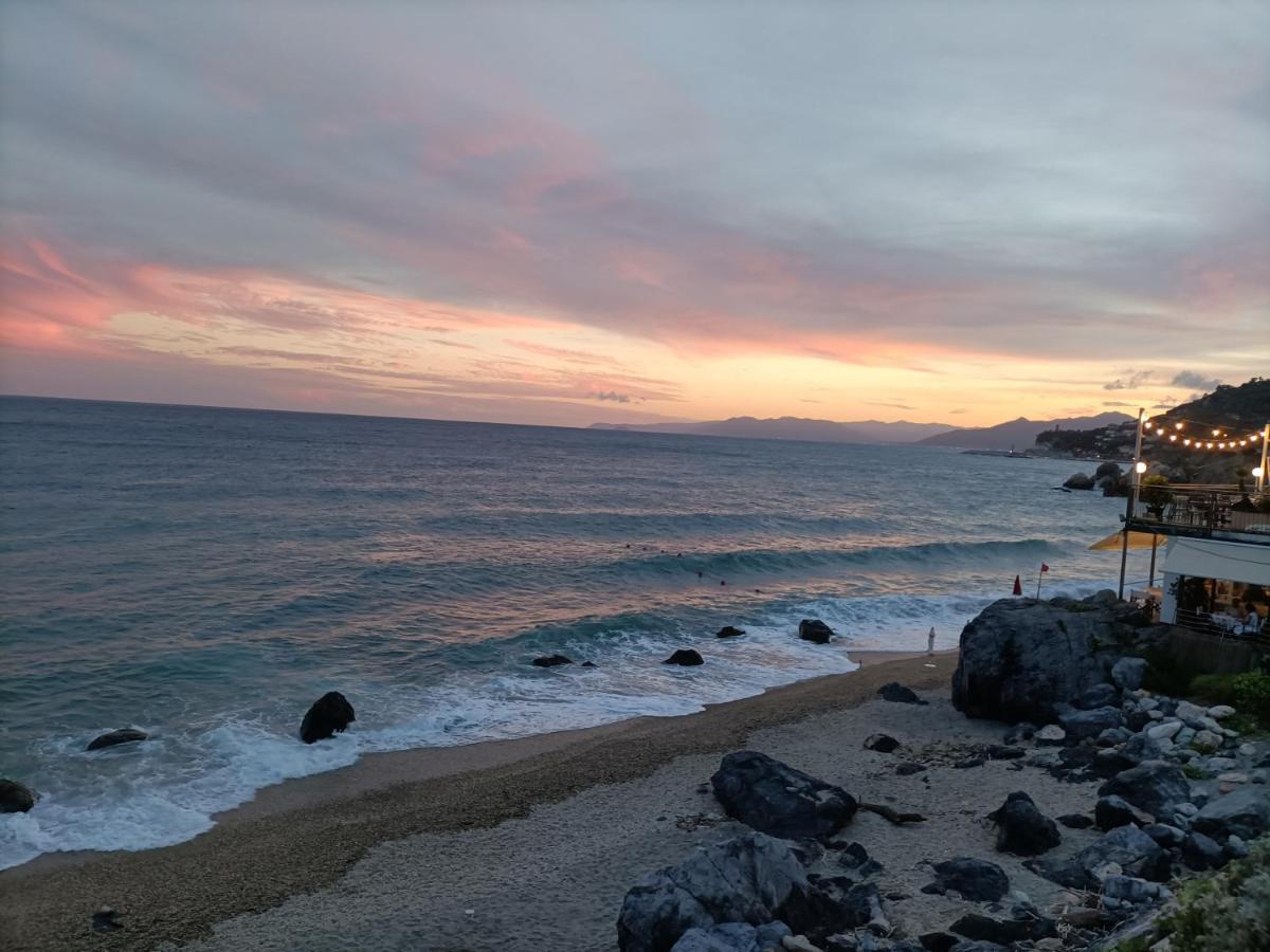 La Rosa Dei Venti Hotel Finale Ligure Bagian luar foto